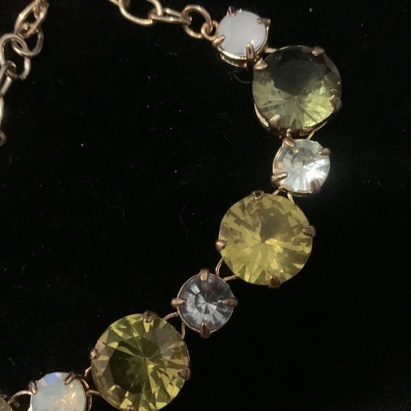 COPY - Grazaino Necklace Set With Glass Crystals in a Gold-tone Setting - Picture 7 of 11